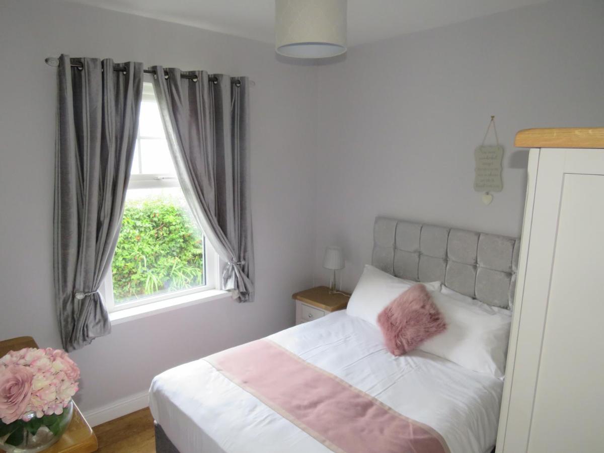 Meadowville Self-Catering Cushendall Bagian luar foto
